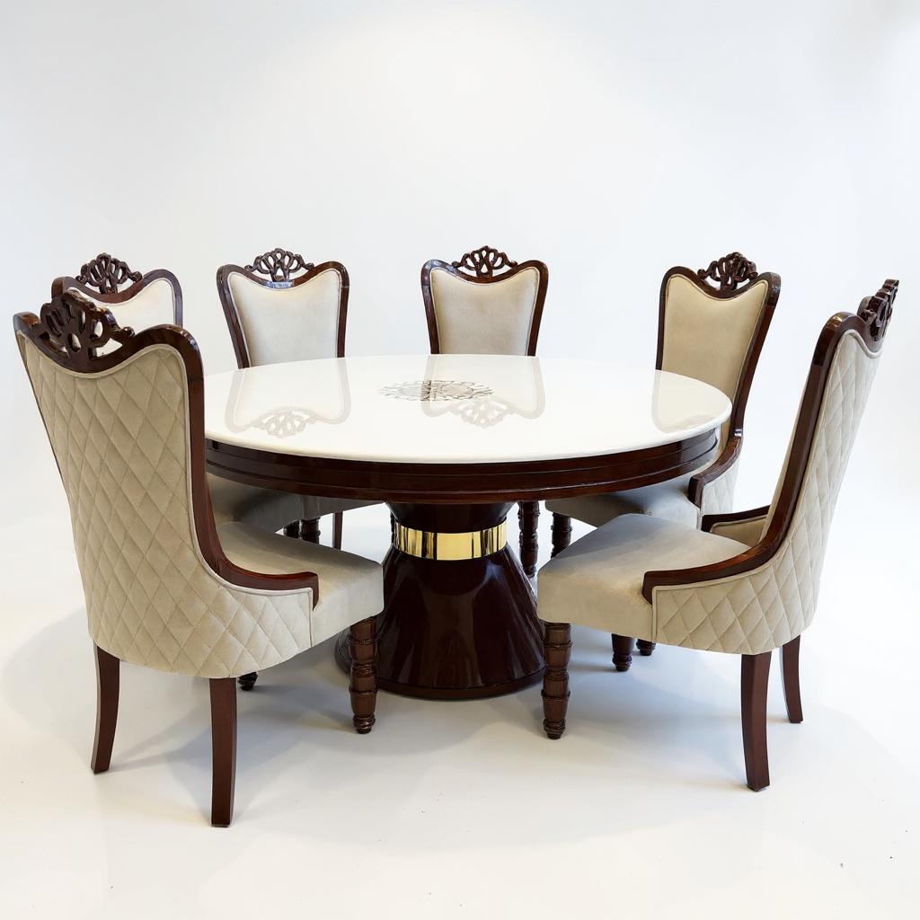 Grand Dining Table